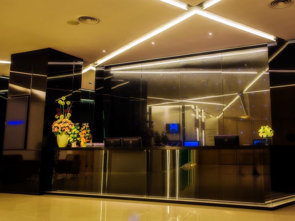 Crystal Hotel Hat Yai Exterior foto
