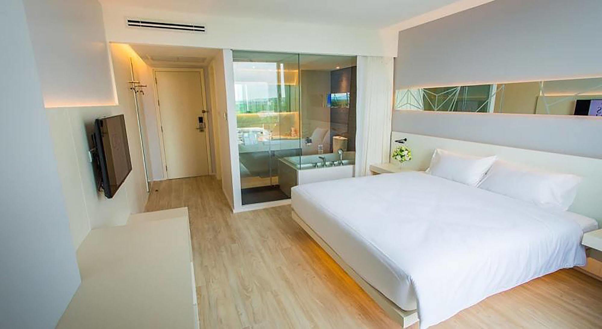 Crystal Hotel Hat Yai Exterior foto