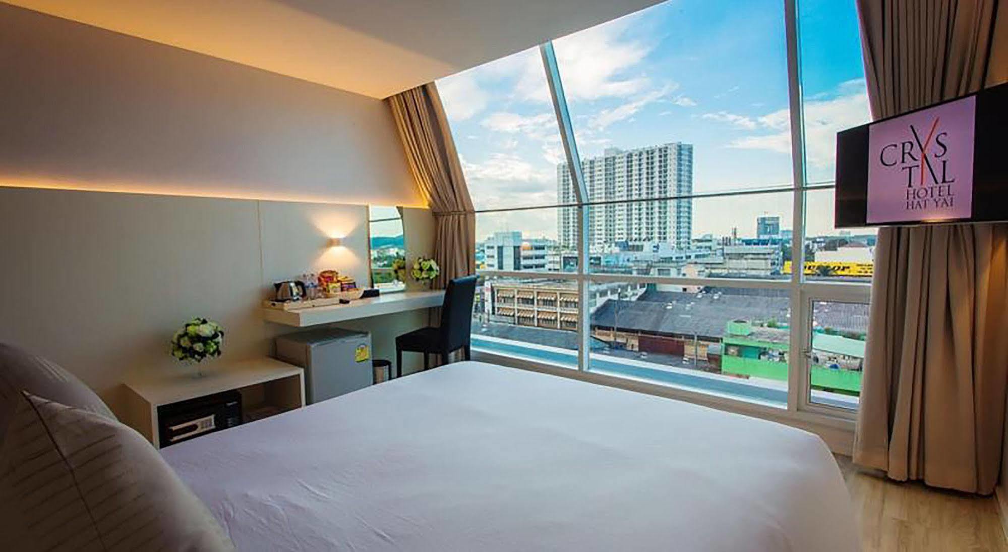 Crystal Hotel Hat Yai Exterior foto